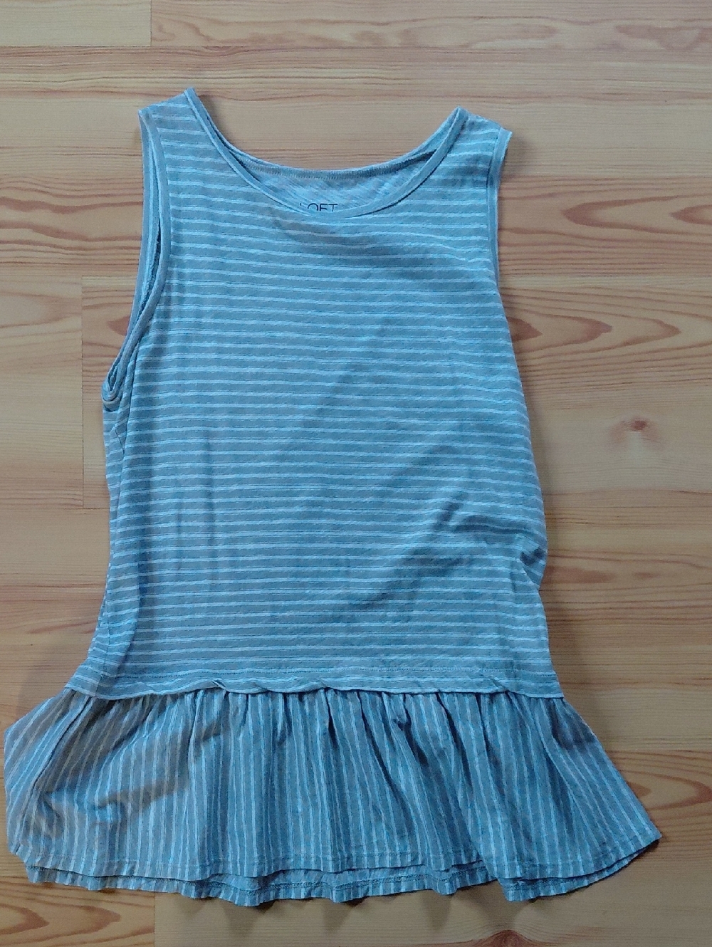 Loft Outlet 100% cotton sleeveless top